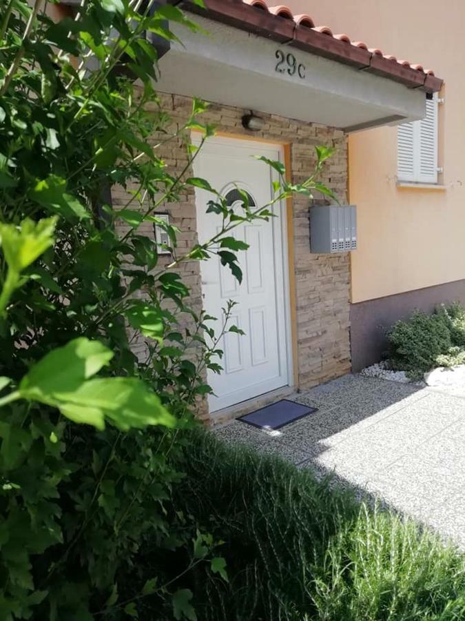 Apartment Sun & Sea Krk Town Exterior foto